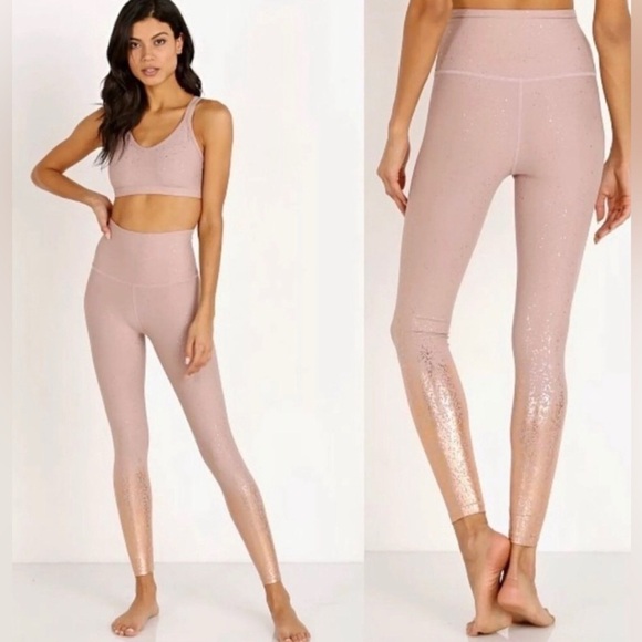 BEYOND YOGA | Peach Leggings with Gold Metallic Detailing | NWOT - Picture 1 of 5
